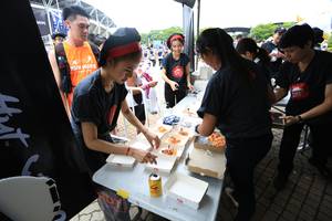 BIB: 
                            <button type="button" onclick="openModal(4726154)" class="btn btn-primary btn-sm float-right btn-popup" data-toggle="modal" data-target=".modal-high-quality">
                        <i class="fas fa-shopping-cart"></i> Add to Cart
                    </button>
                                            <button type="button" onclick="isThisMe(4726154, true)" class="btn btn-success btn-sm float-right btn-popup btn-isme hidden" data-toggle="tooltip" data-placement="bottom" title="นี่คือรูปของคุณใช่ไหม คลิกที่นี่เพื่อเอาเข้าอัลบั้ม">
                        <i class="fas fa-plus"></i> Add to album
                    </button>
                    <button type="button" onclick="isThisMe(4726154, false)" class="btn btn-warning btn-sm float-right btn-popup btn-isnotme hidden">
                        <i class="fas fa-ban"></i> Remove from album
                    </button>